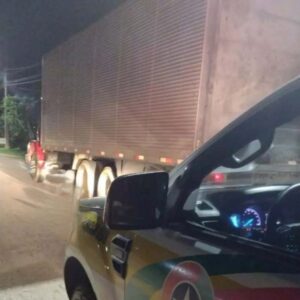 O veículo foi roubado no estado do Paraná – Foto: Reprodução/Polícia Militar Rodoviária/ND